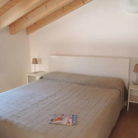 Апартаменты Comfortable Flat In A With Swimming Pool