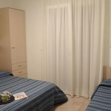 Comfortable Flat In A With Swimming Pool *