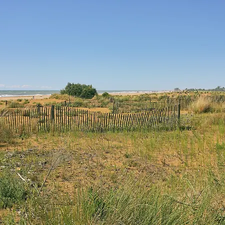 아파트 Comfortable Flat In A With Swimming Pool *