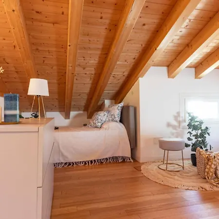Comfortable Flat In A With Swimming Pool Μπιμπιόνε