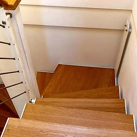 Διαμέρισμα Comfortable Flat In A With Swimming Pool *