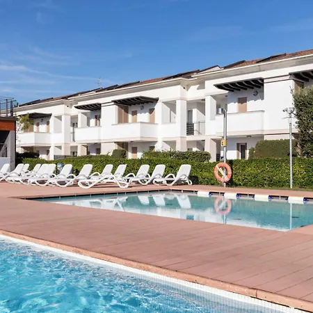 Comfortable Flat In A With Swimming Pool *
