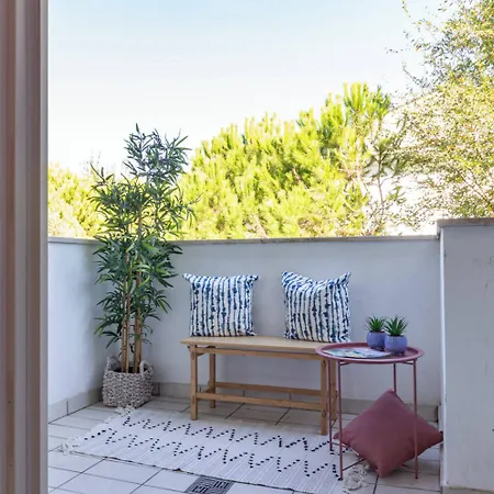 Comfortable Flat In A With Swimming Pool *