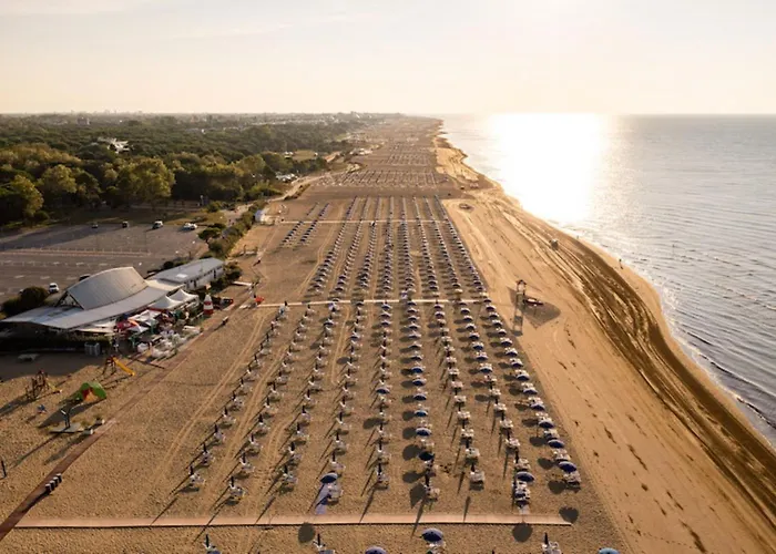 Comfortable Flat In A With Swimming Pool Lägenhet Bibione